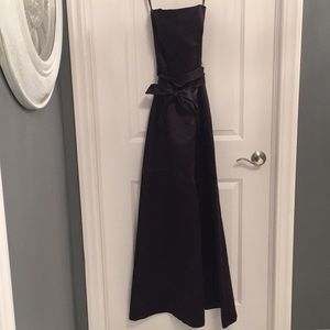 Alfred Sung Women’s Strapless Formal Dress